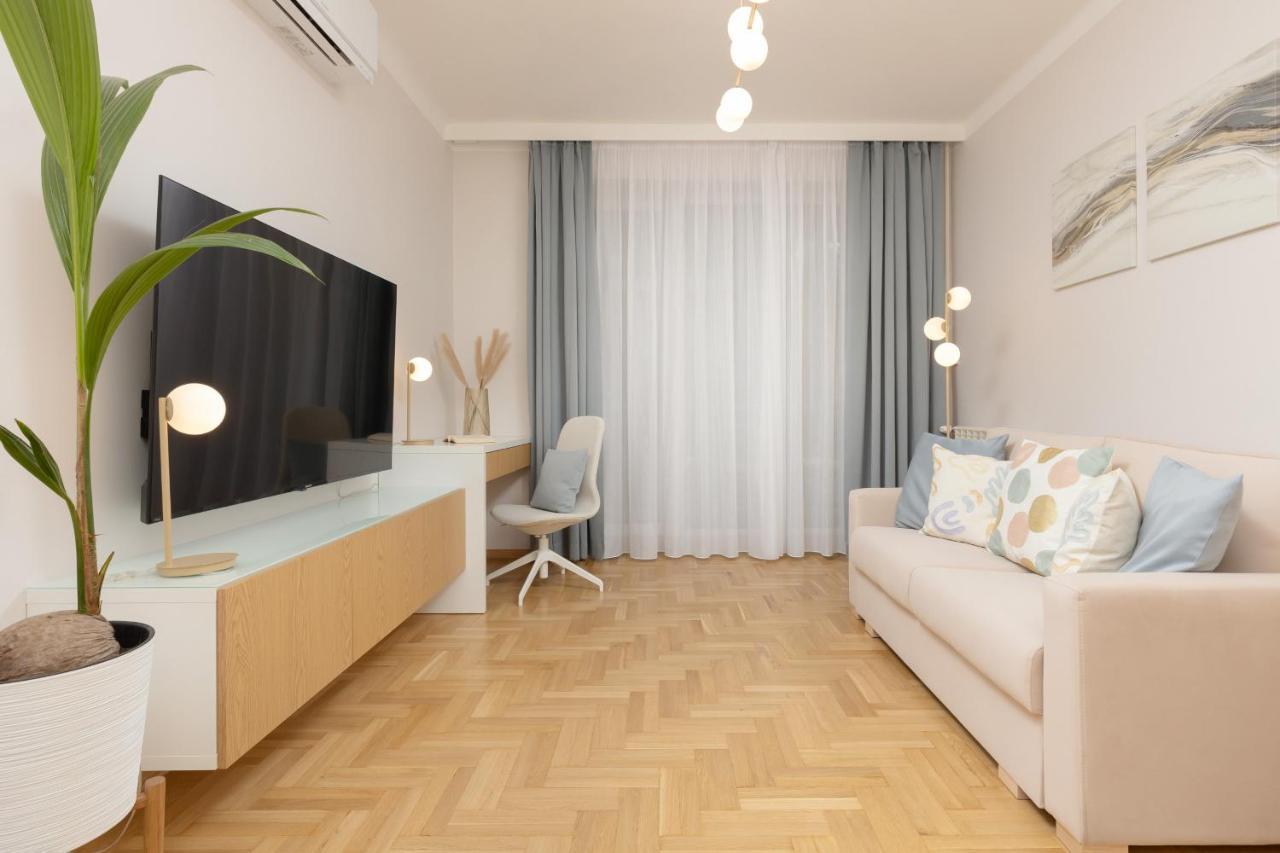 Bright Apartment Kasprzaka Warsaw Wola Near Metro Station By Noclegi Renters Exterior foto